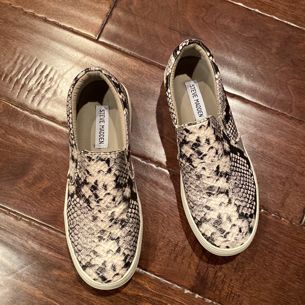 Steve Madden sz 6.5 shoes like new